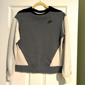 Nike sweatshirt